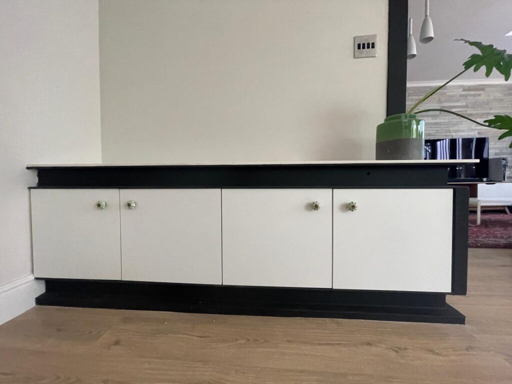 Claremont Bespoke carpentry finishes Skirting and Cornice detailing Plaster detailing Custom Cabinetry Drywall extensions Painting and finishing.13