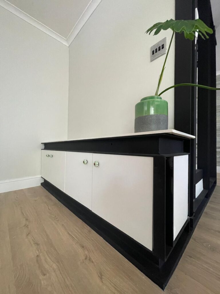 Claremont Bespoke carpentry finishes Skirting and Cornice detailing Plaster detailing Custom Cabinetry Drywall extensions Painting and finishing.2